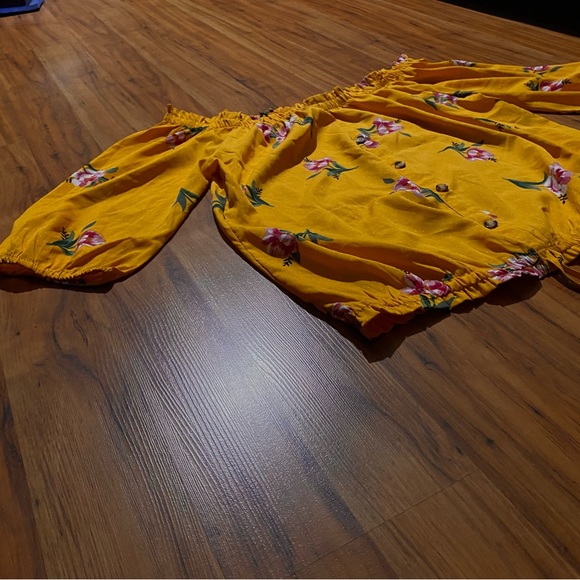 Mileage Women’s Off The Shoulder Floral Crop Top Cinches & Ties At Waist Size 3X - Picture 8 of 16